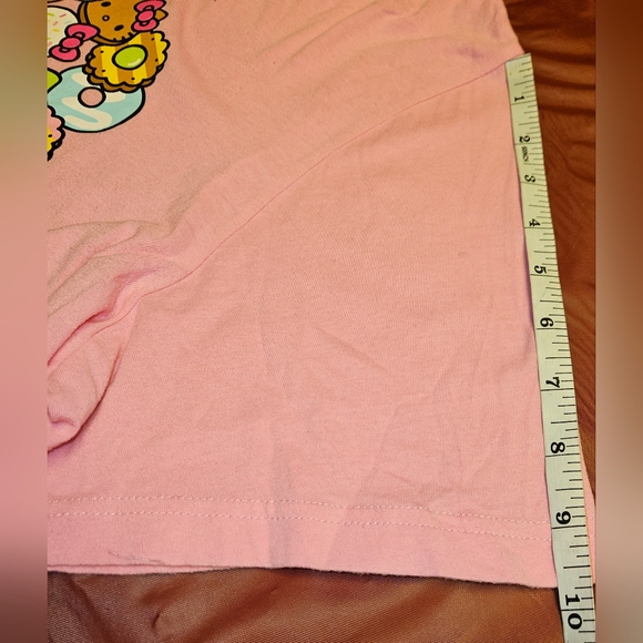 Hello Kitty Heart of Donuts Tee szXXL from Hello Kitty Cafe Truck Pink E.U.C. - Picture 6 of 9